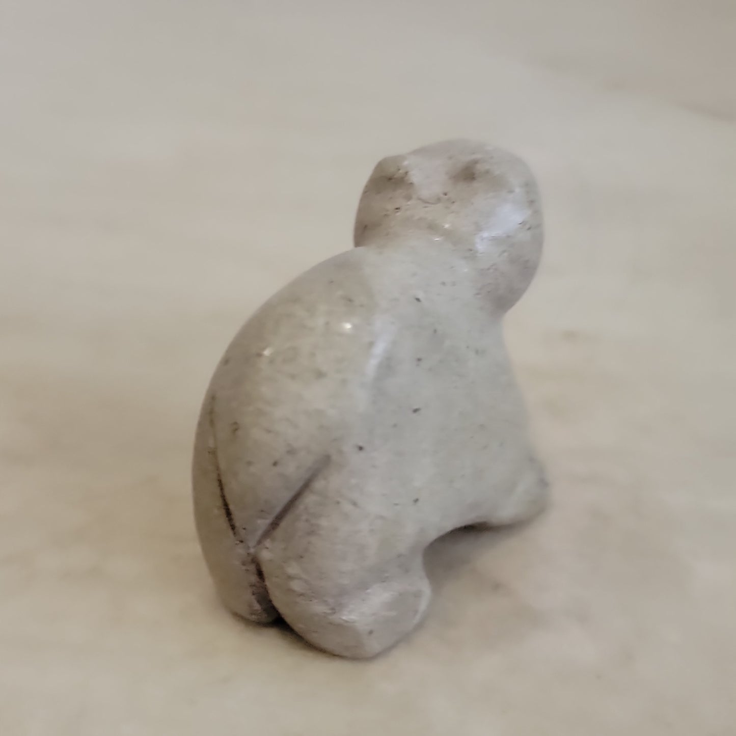 Sitting Travertine Bear Cub Zuni Fetish