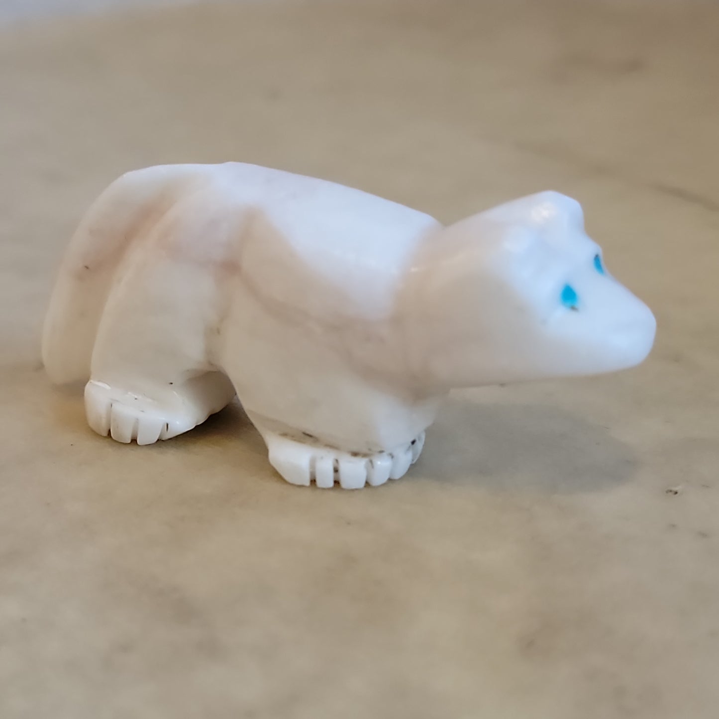 Alabaster Wolf Zuni Fetish
