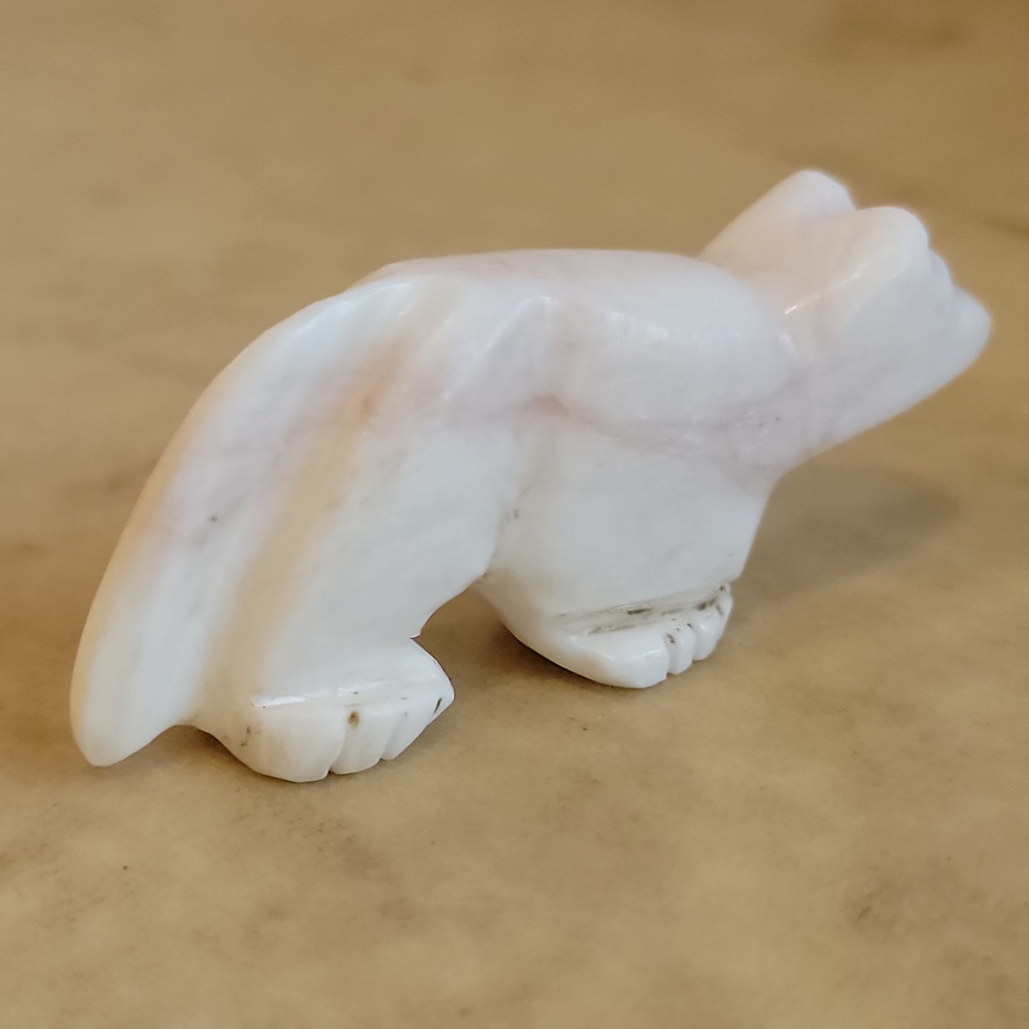 Alabaster Wolf Zuni Fetish