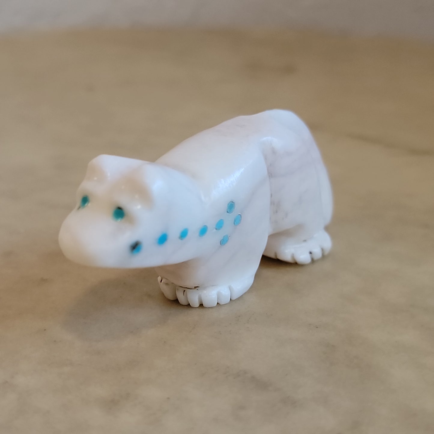 Alabaster Wolf Zuni Fetish