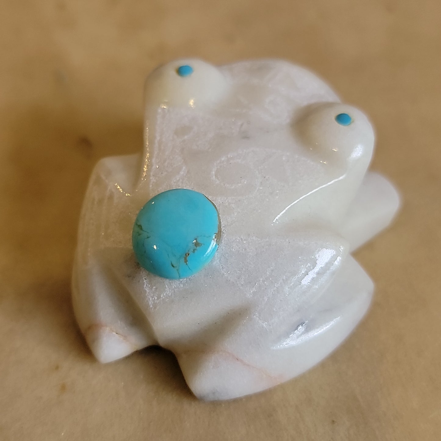 Marble Etched Frog Zuni Fetish