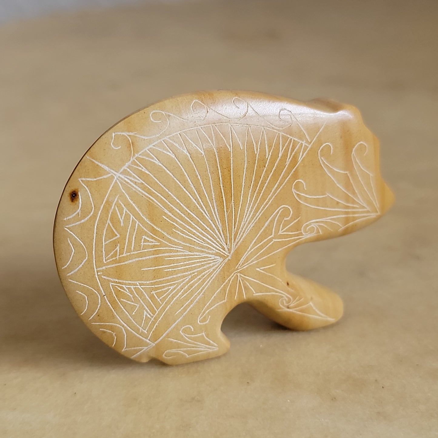 Etched Picture Stone Jasper Bear Zuni Fetish