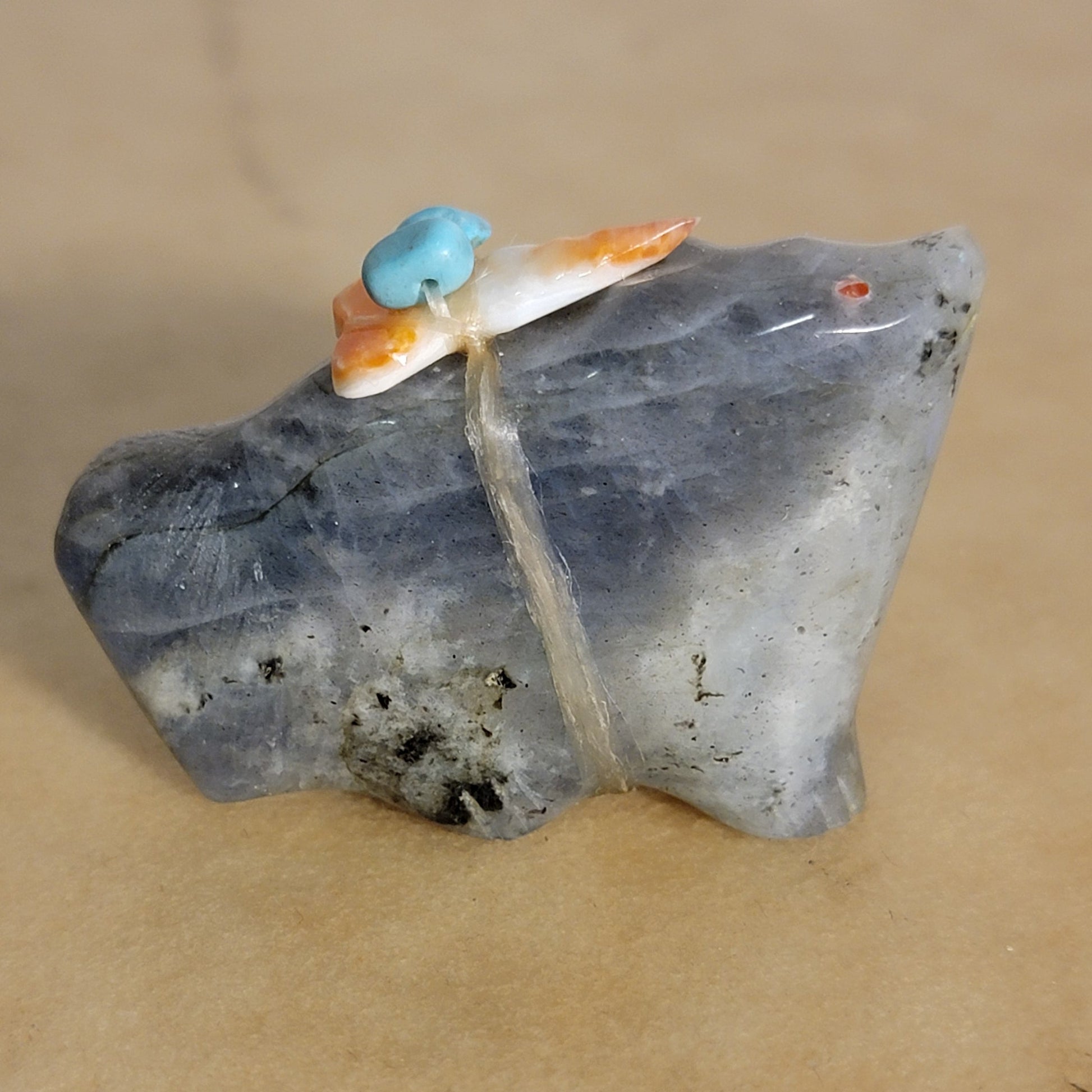 Labradorite Fox w/Pack Zuni Fetish