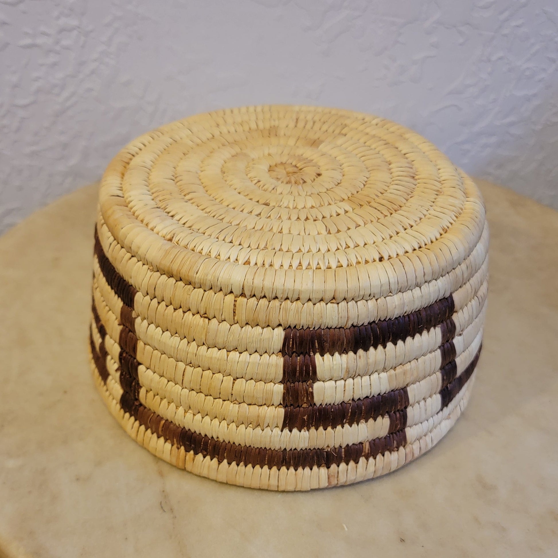 Vintage Papago Tohono O'Odham Coiled Basket/Bowl with Yucca Root Indian Basket