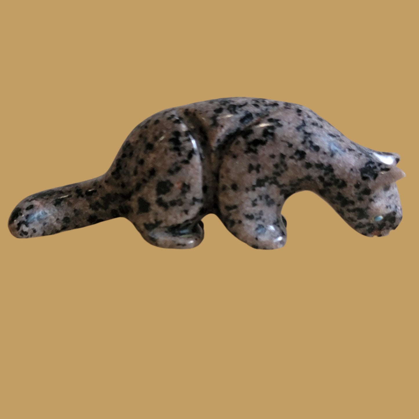 Amazing Yooperlite "Glow in the Dark" Mountain Lion Zuni Fetish