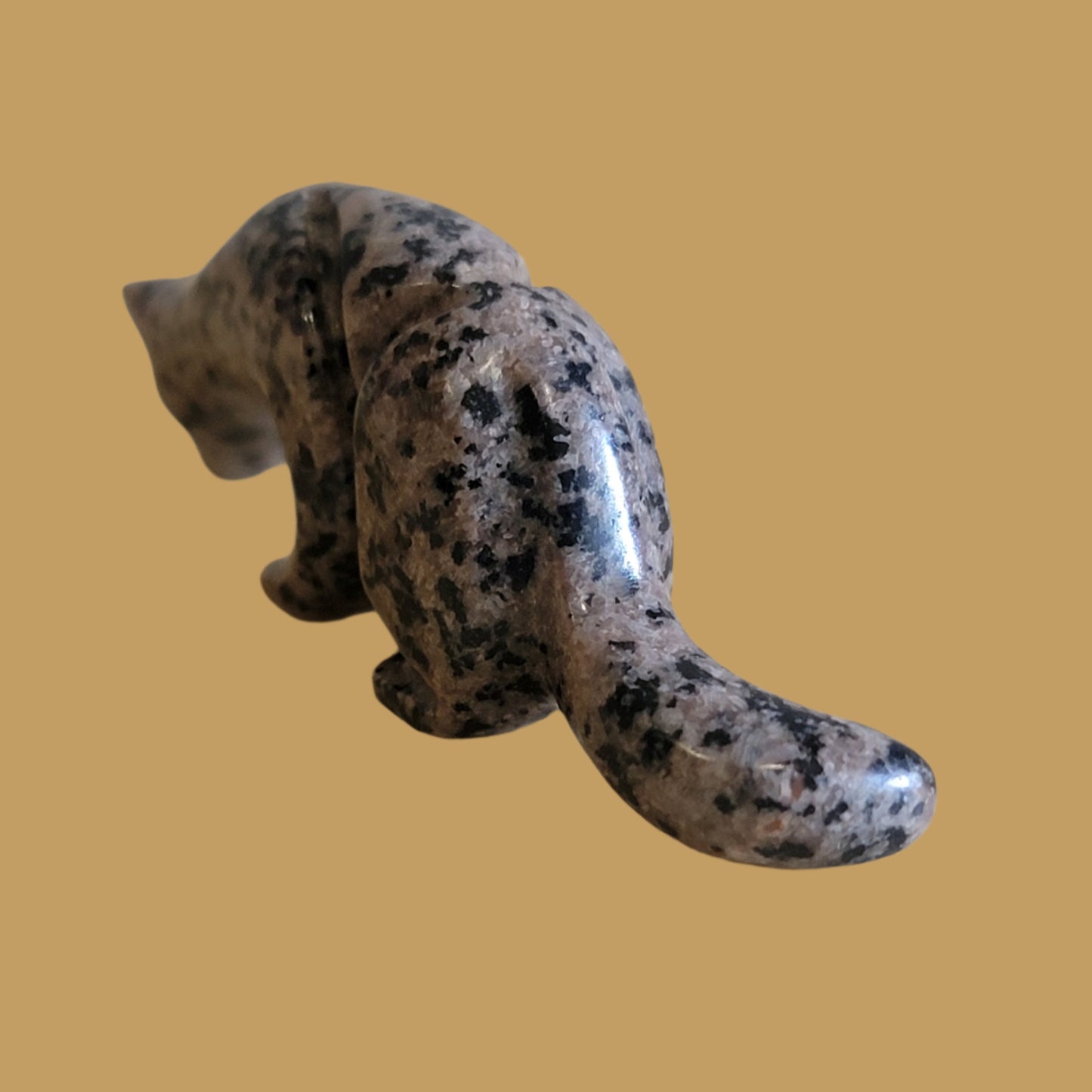 Amazing Yooperlite "Glow in the Dark" Mountain Lion Zuni Fetish