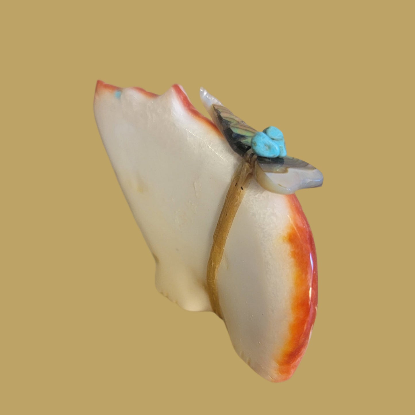 Spiny Oyster Shell Bear w/Pack Zuni Fetish