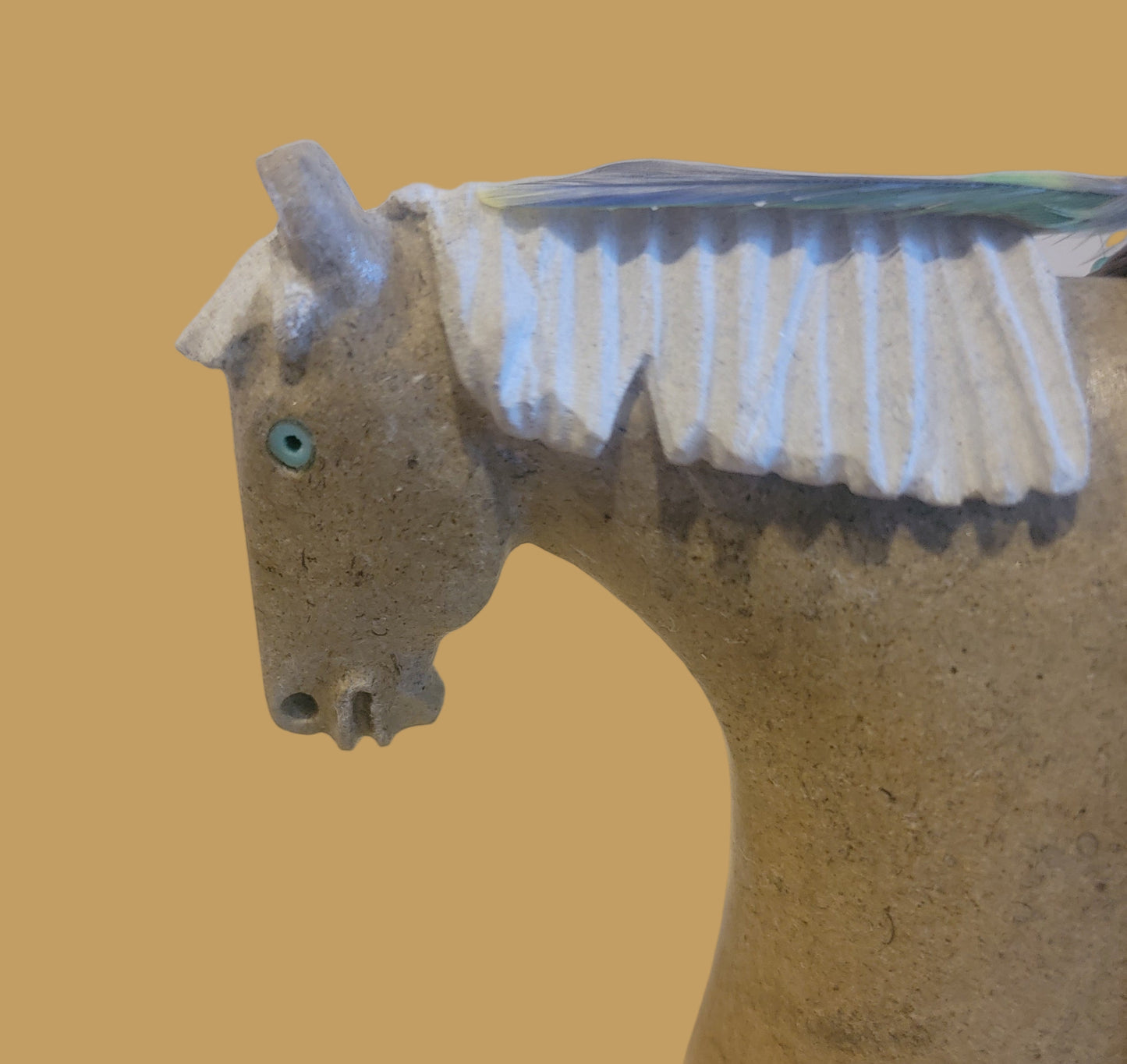 Navajo Alabaster Horse w/Beaded Bundle Zuni Fetish