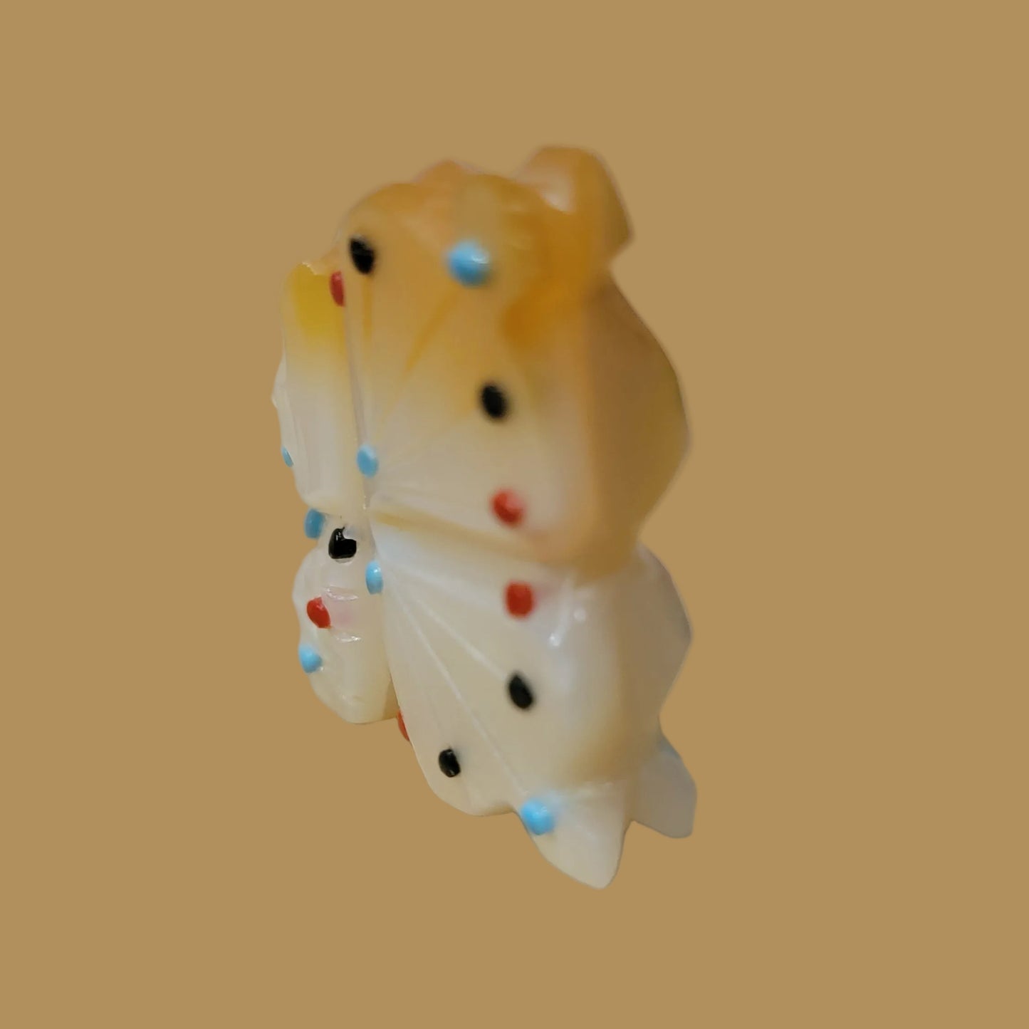 Gold Lip Fancy Butterfly Maiden Zuni Fetish