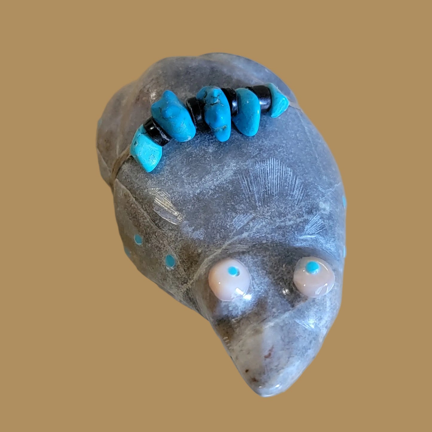 Bug Eyed Frog w/ Great Offering Zuni Fetish