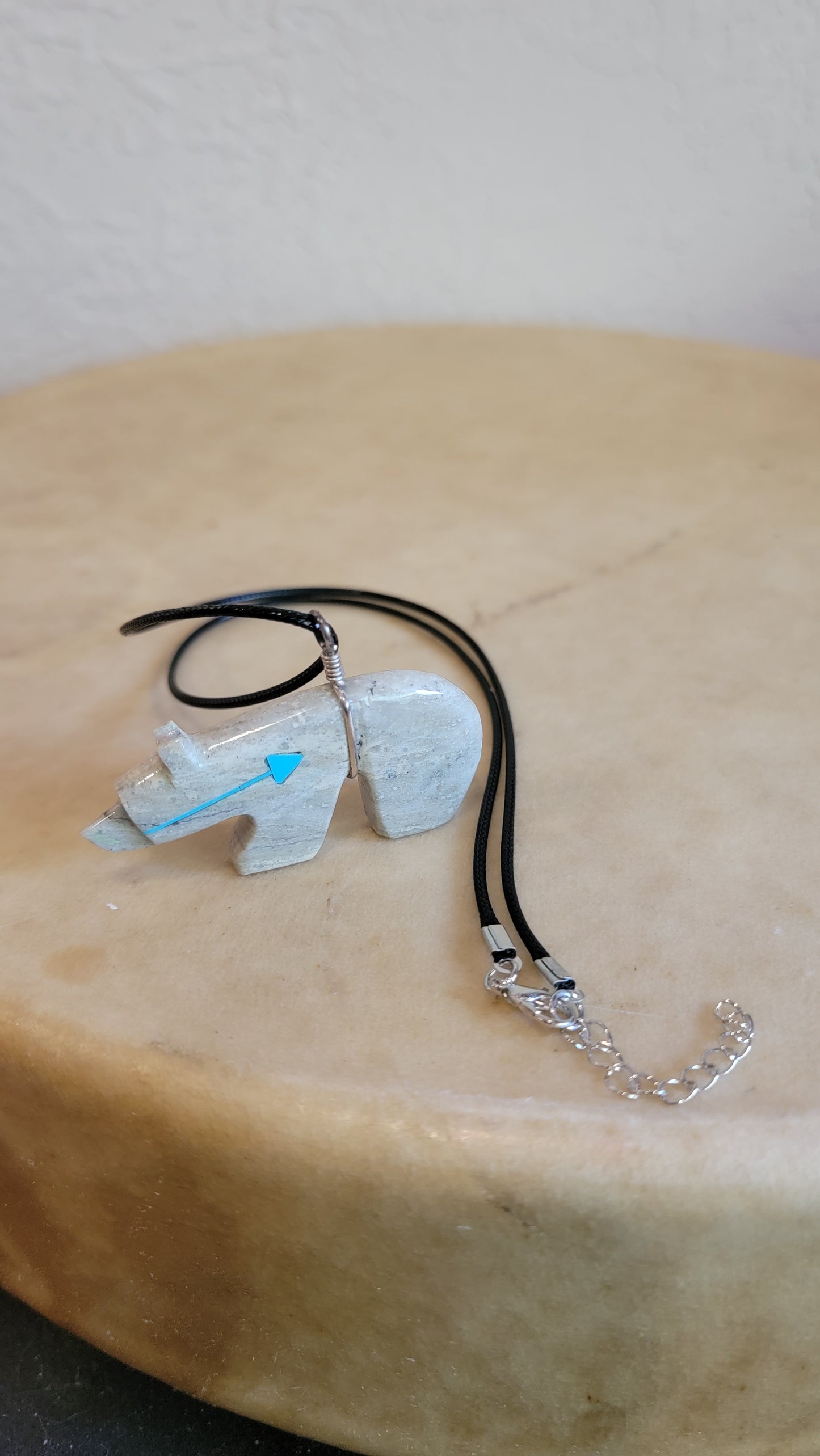 Poweful Zuni Fetish Bear Pendant Indian Jewelry