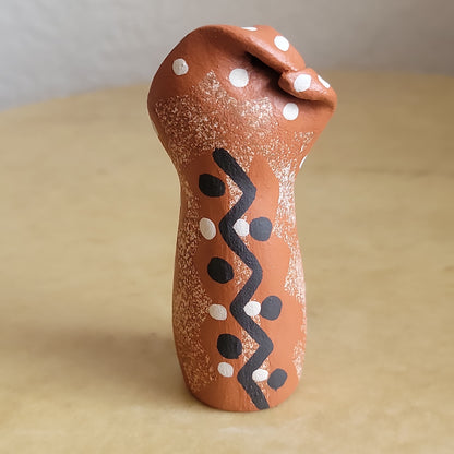 Felicia Fragua Unique Jemez Maiden Figurine W/ Pueblo  Indian Pottery