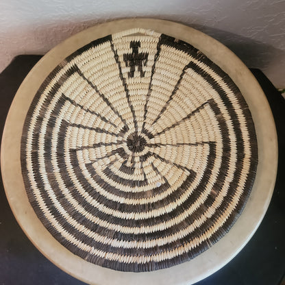 Unbelievable Find!  Large Papago Tohono O'Odham "Man in the Maze" Indian Basket