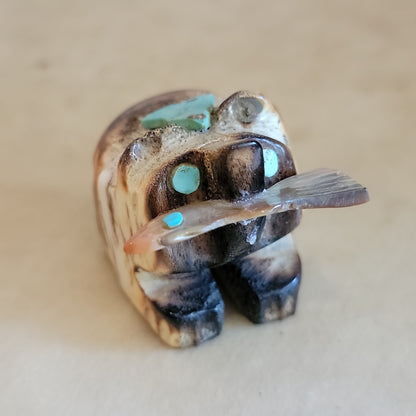 Chubby Antler Bear w/Fish Zuni Fetish