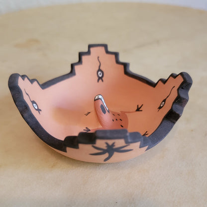 Agnes Peynetsa Raised Frog w/ Kiva Step Rim Pueblo Pottery Bowl