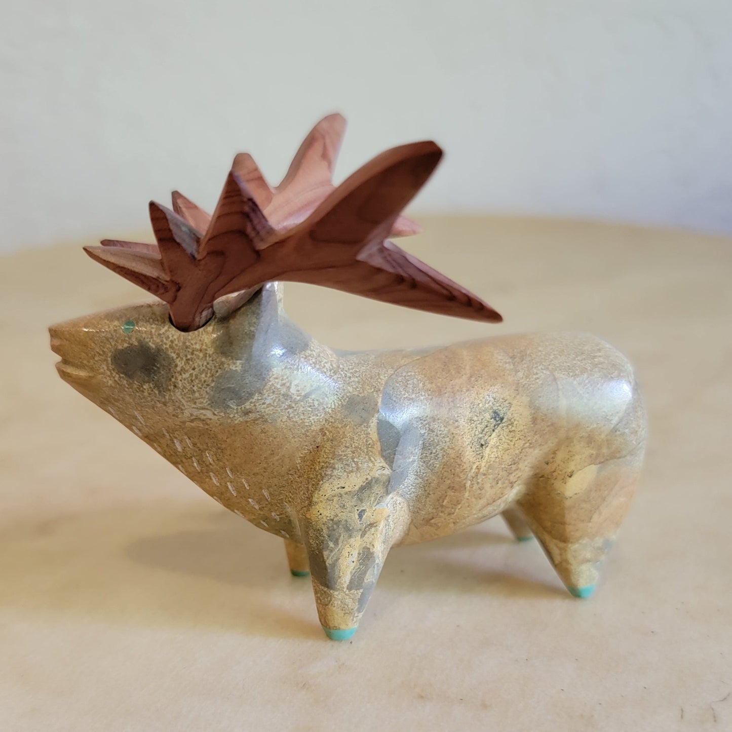 Enrike Leekya Travertine Elk w/ Cedar Horns Zuni Fetish