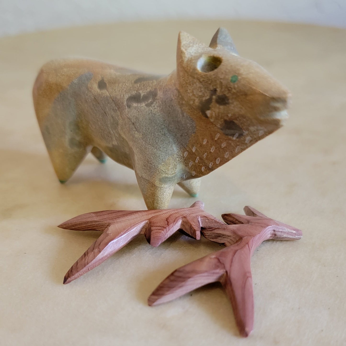 Enrike Leekya Travertine Elk w/ Cedar Horns Zuni Fetish