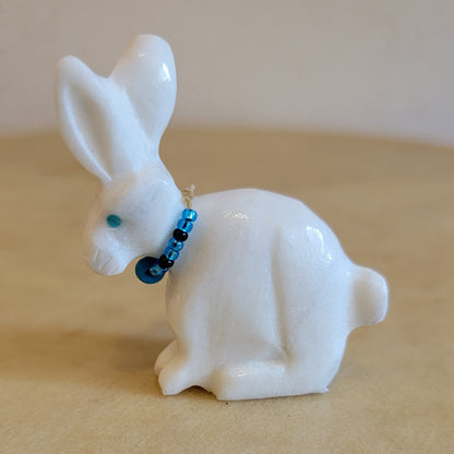 Andres Lementino white Marble Bunny Rabbit w/Necklace Zuni Fetish