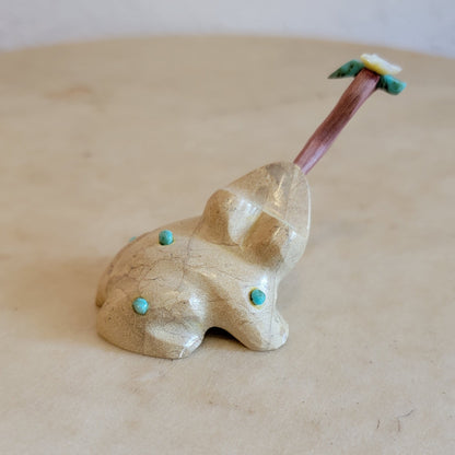 Travertine Frog  Zuni Fetish