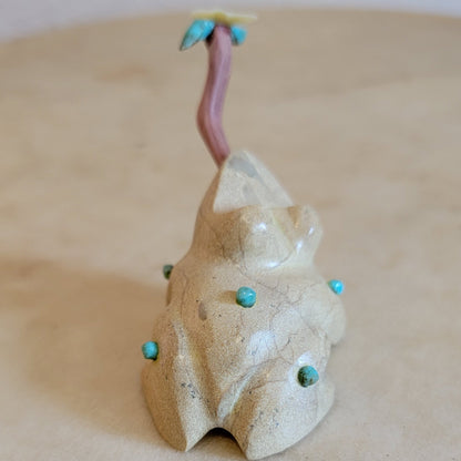 Travertine Frog  Zuni Fetish