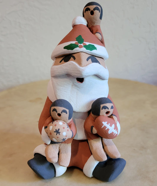 "Shu Nu Pah" Vernida Toya Jemez Pueblo Santa Claus Storyteller Pueblo Pottery