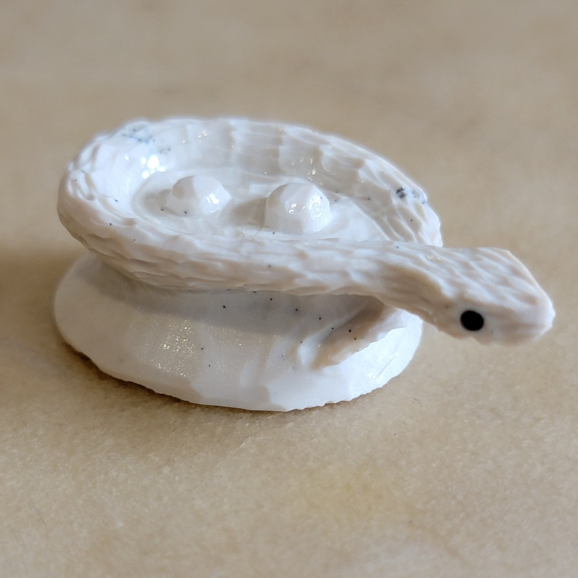 Coiled Serpentine Snake w/ Eggs to Hatch Zuni Fetish