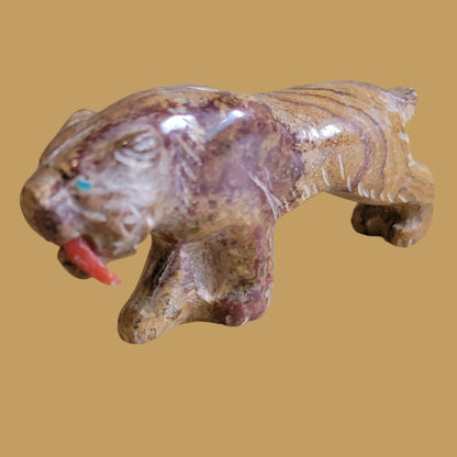Onyx Saber Tooth Tiger w/Coral Fangs Zuni Fetish