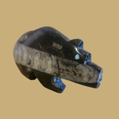 Ammonite Bear w/Double Heartline Zuni Fetish