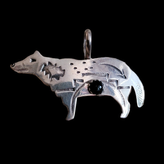 Sterling Silver Navajo Wolf Pendant w/Jet Stone Indian Jewelry