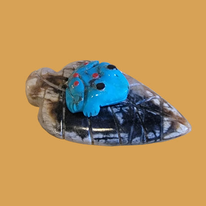 Turquoise Frog on Picasso Marble Leaf Zuni Fetish