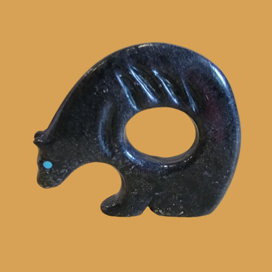 Peekaboo Bear w/Bearclaw Design Zuni Fetish