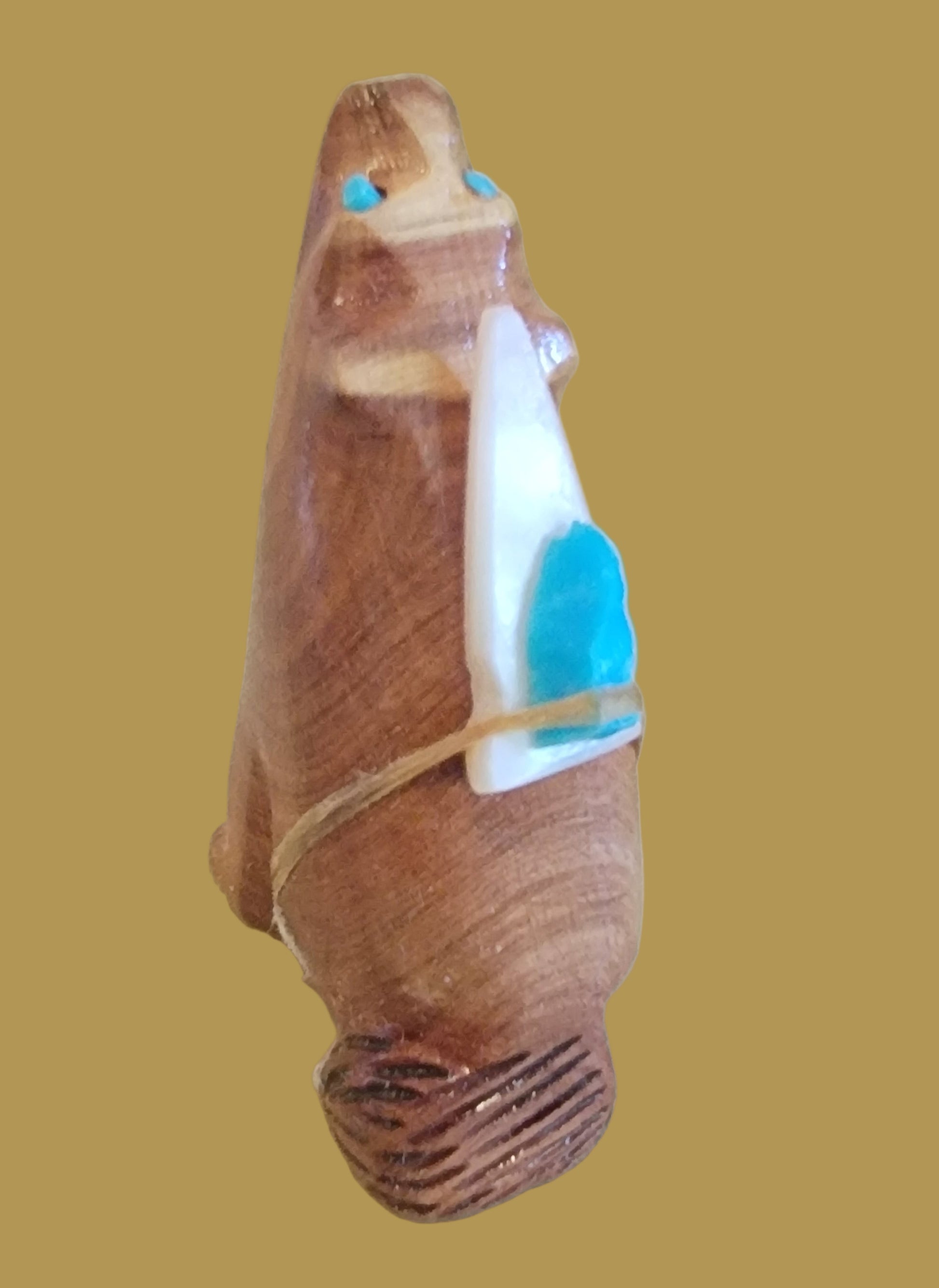 Cedar Coyote w/Pack Zuni Fetish