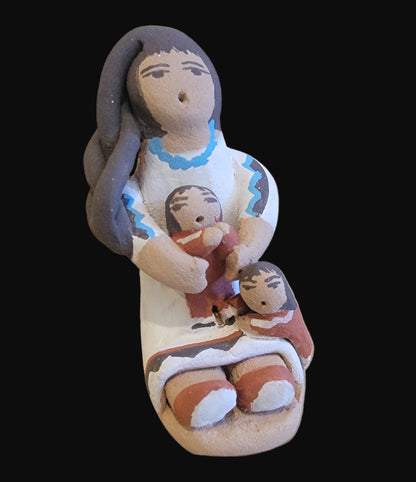 Jemez Pueblo Stoyteller w/ Two Children Pueblo Pottery
