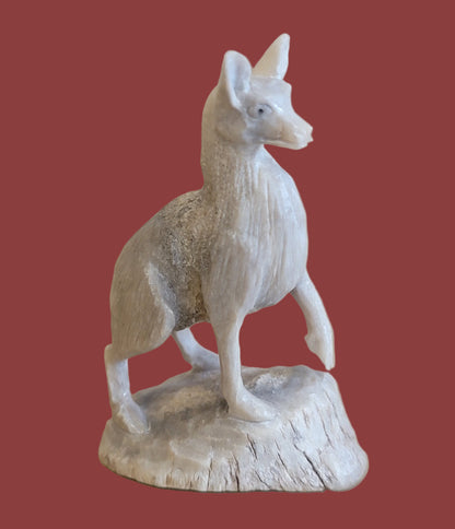 Poised and Dainty Antler Winter Doe Zuni Fetish