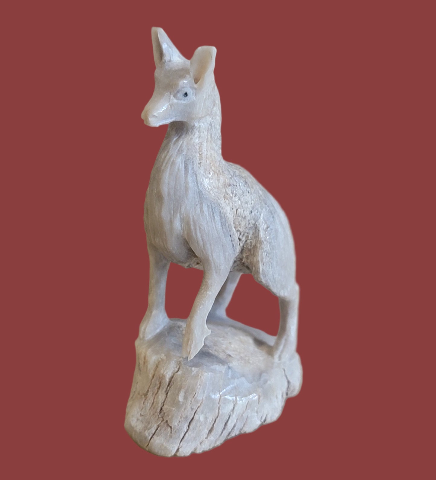 Poised and Dainty Antler Winter Doe Zuni Fetish