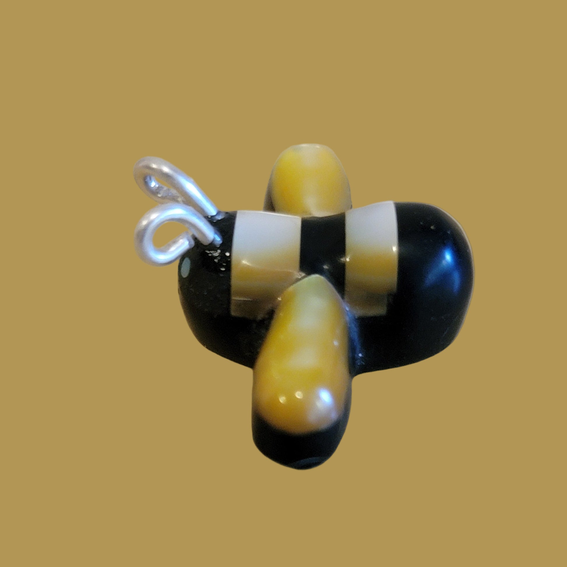 Jet and Gold Lip Bumblebee Zuni Fetish