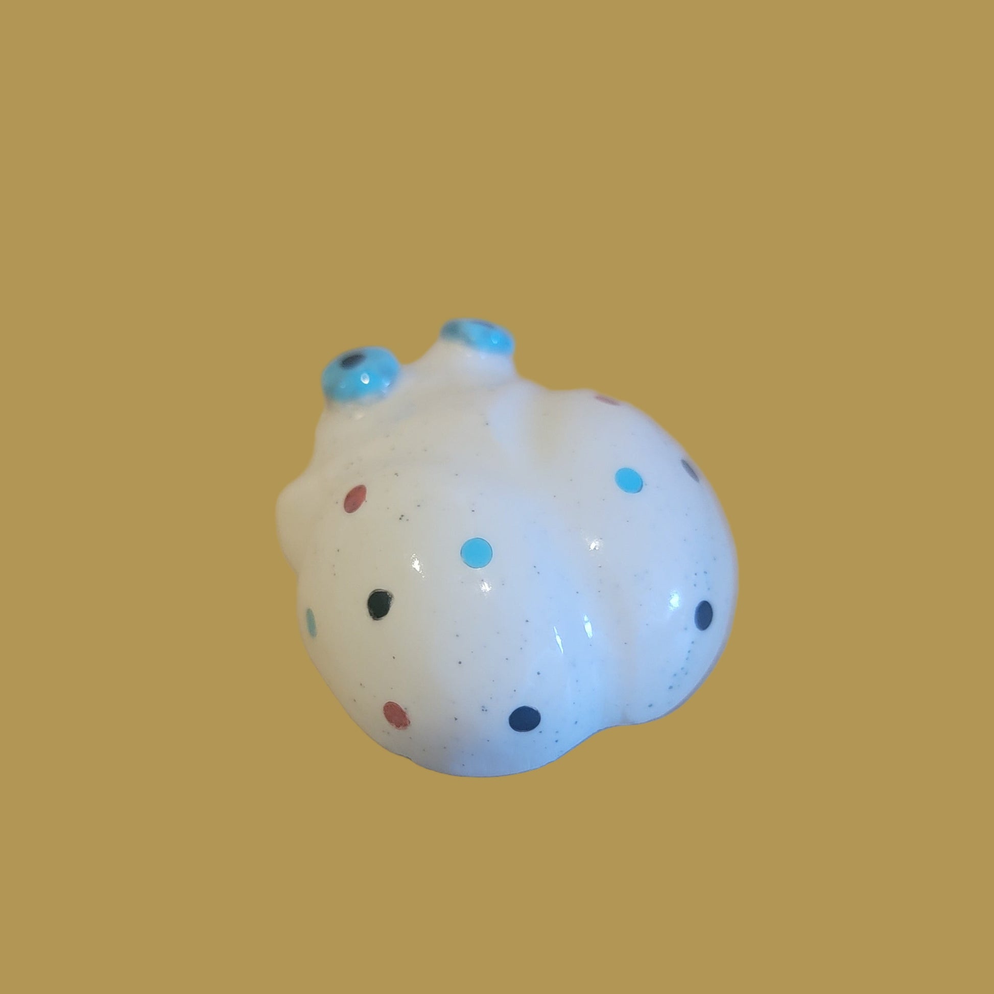 Serpentine Bug Eyed Frog w/Spots Zuni Fetish