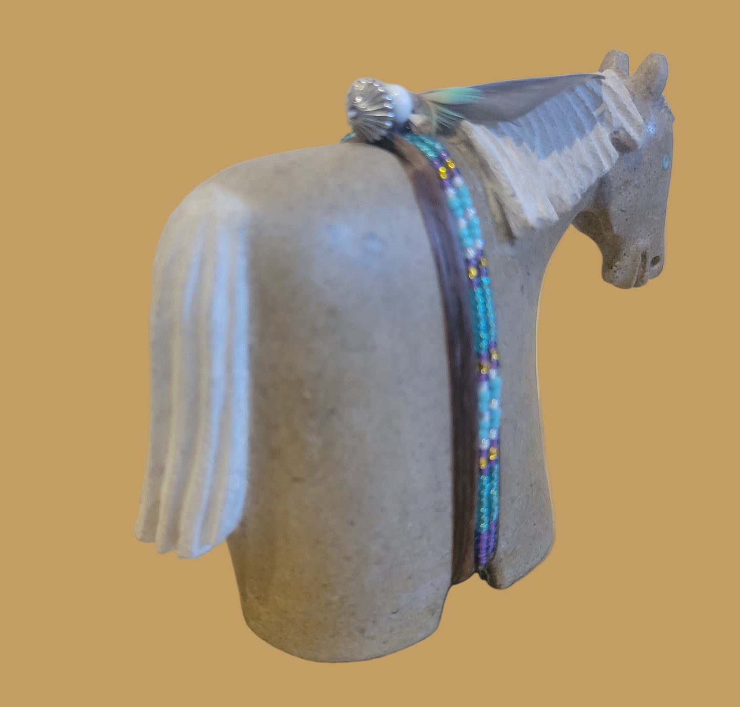 Navajo Alabaster Horse w/Beaded Bundle Zuni Fetish