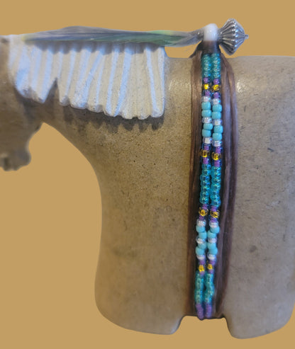 Navajo Alabaster Horse w/Beaded Bundle Zuni Fetish