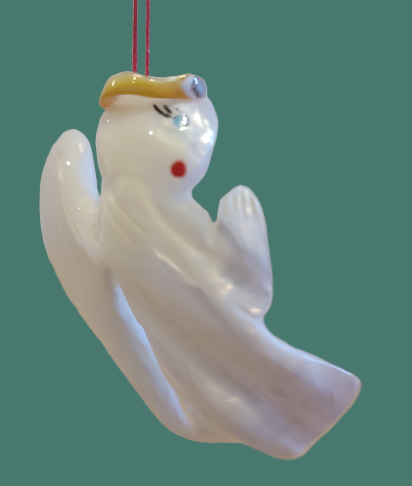 Mother of Pearl w/ Gold Lip Angel Zuni Fetish Holiday Ornament