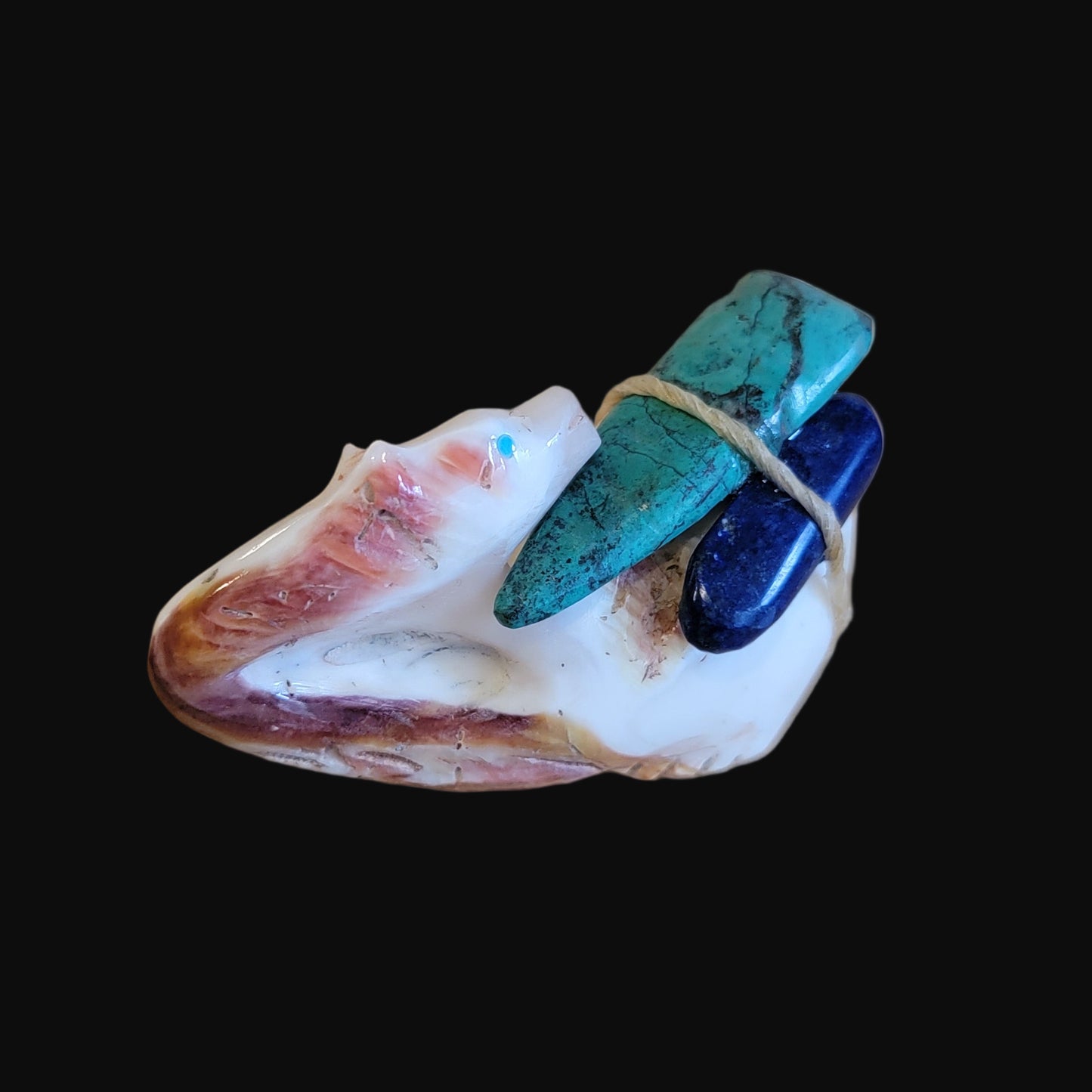 Looking Backwards Spiny Oyster Shell Medicine Bear w/Pack Zuni Fetish