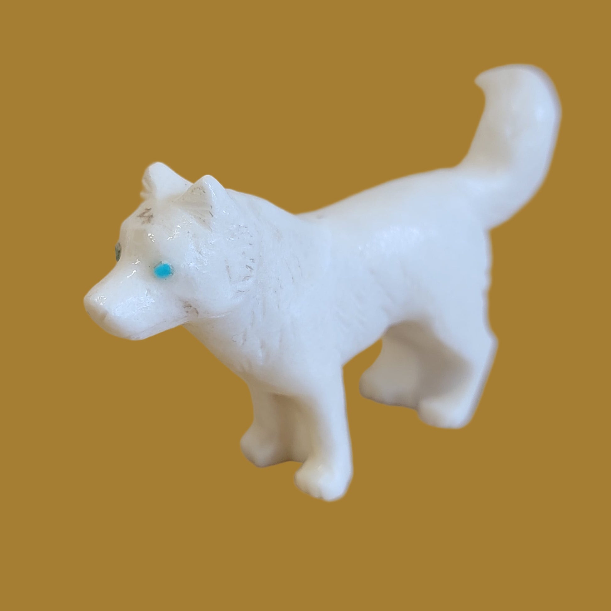 White Marble Husky Pup/Dog Zuni Fetish