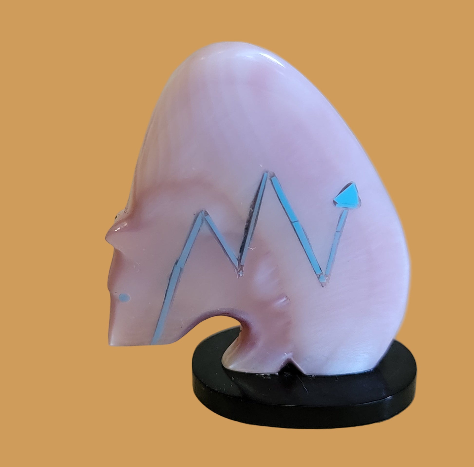 Elegant Pink Mussel Shell "Bearden" Bear/Maiden Zuni Fetish