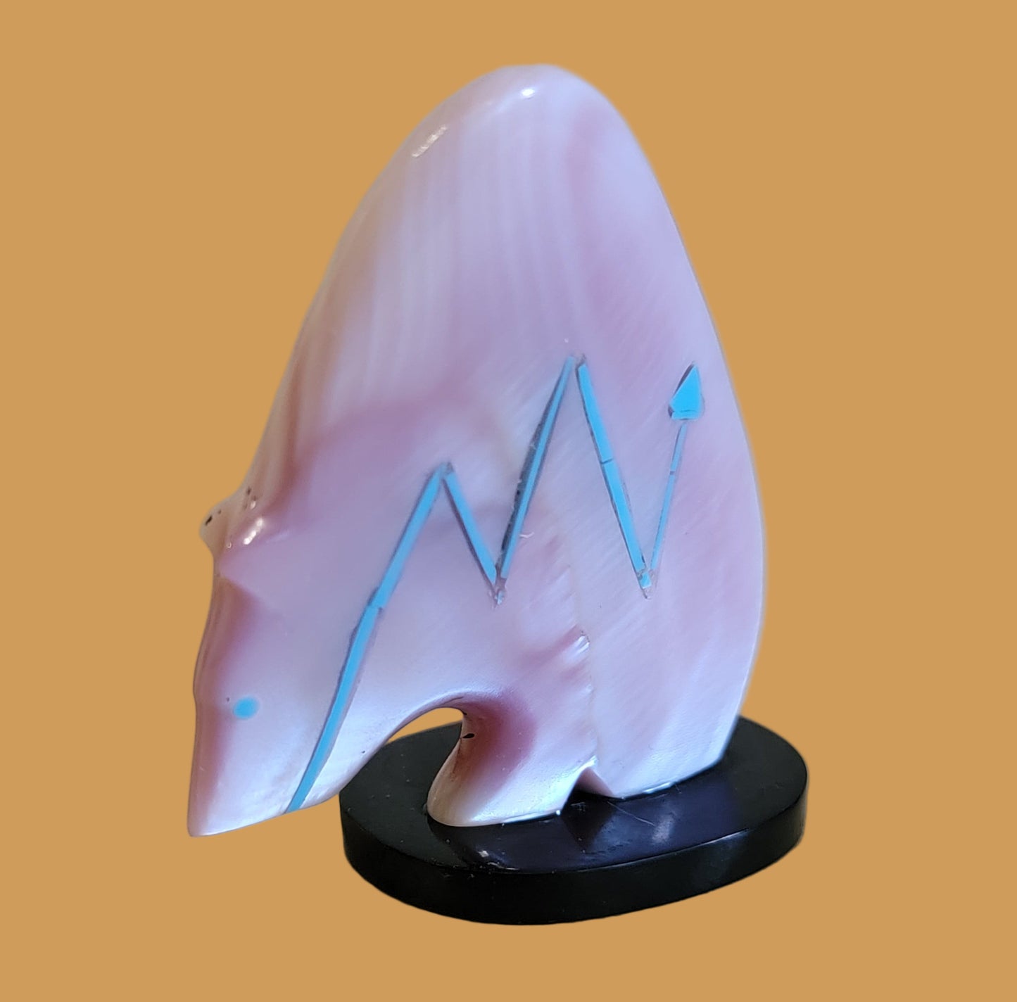 Elegant Pink Mussel Shell "Bearden" Bear/Maiden Zuni Fetish