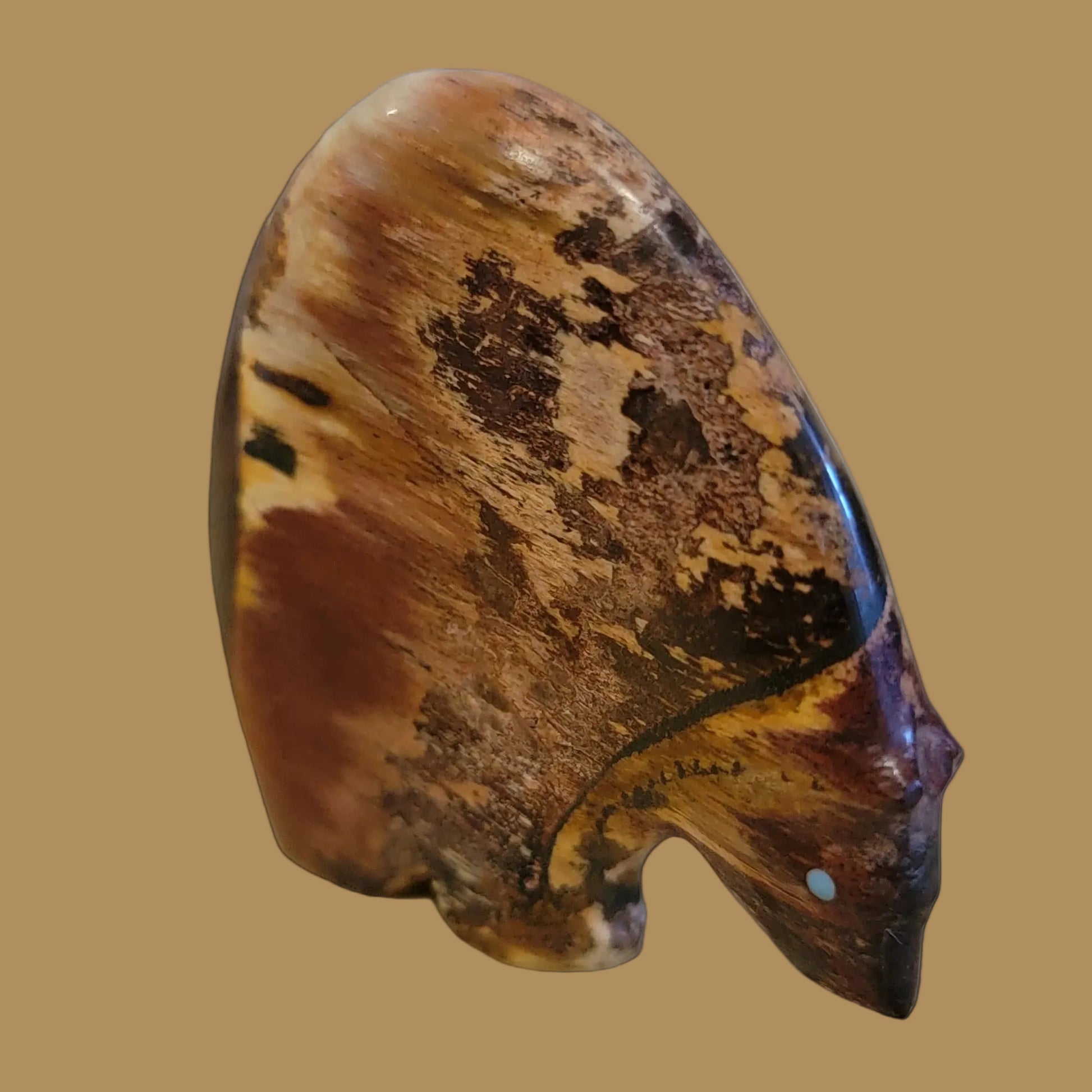 Mora Mamba Classic and Elegant Zuni Medicine Bear Zuni Fetish