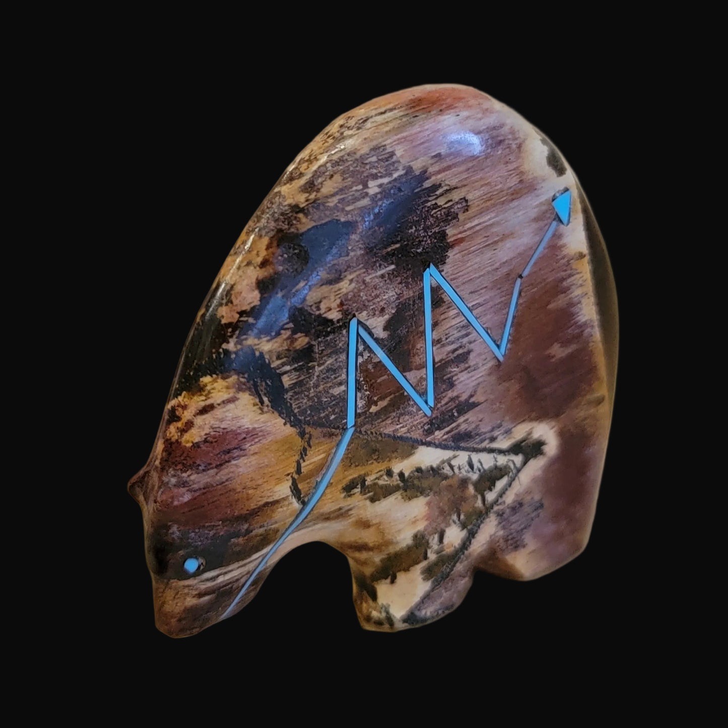 Mora Mamba Classic and Elegant Zuni Medicine Bear Zuni Fetish