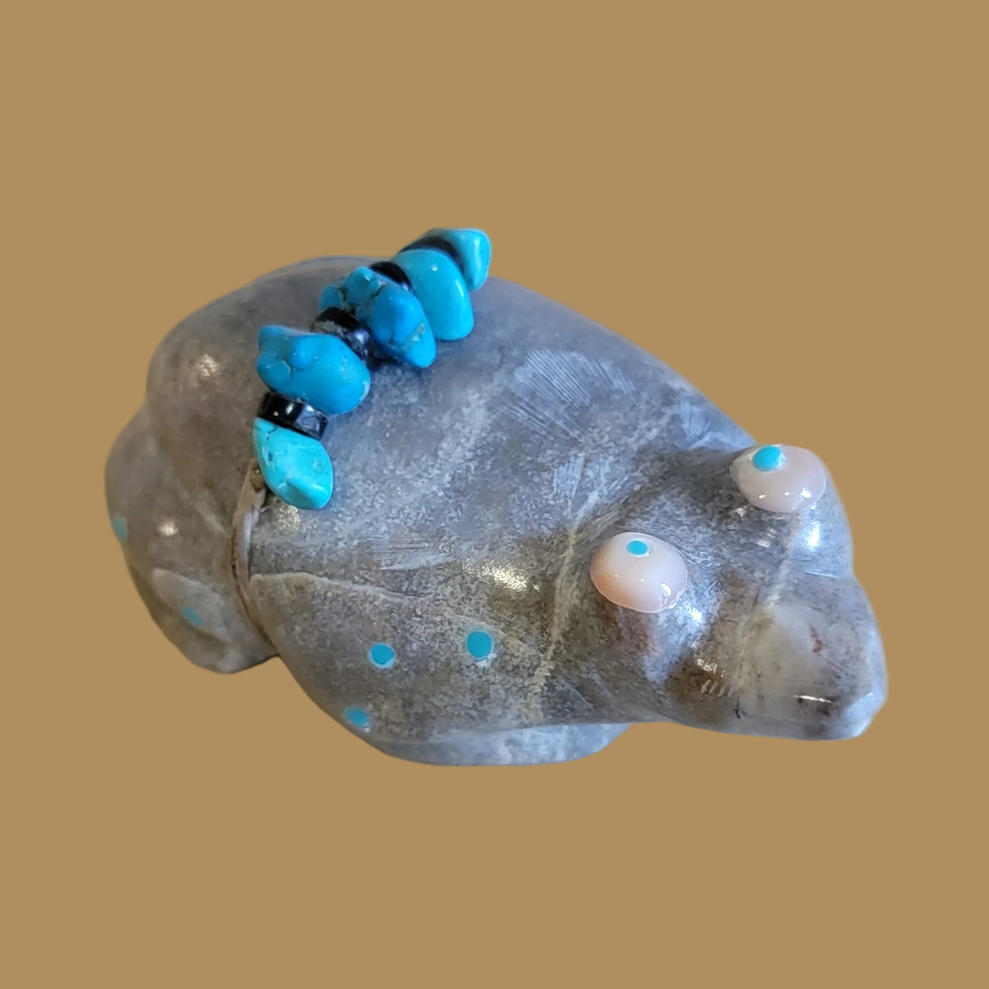 Bug Eyed Frog w/ Great Offering Zuni Fetish