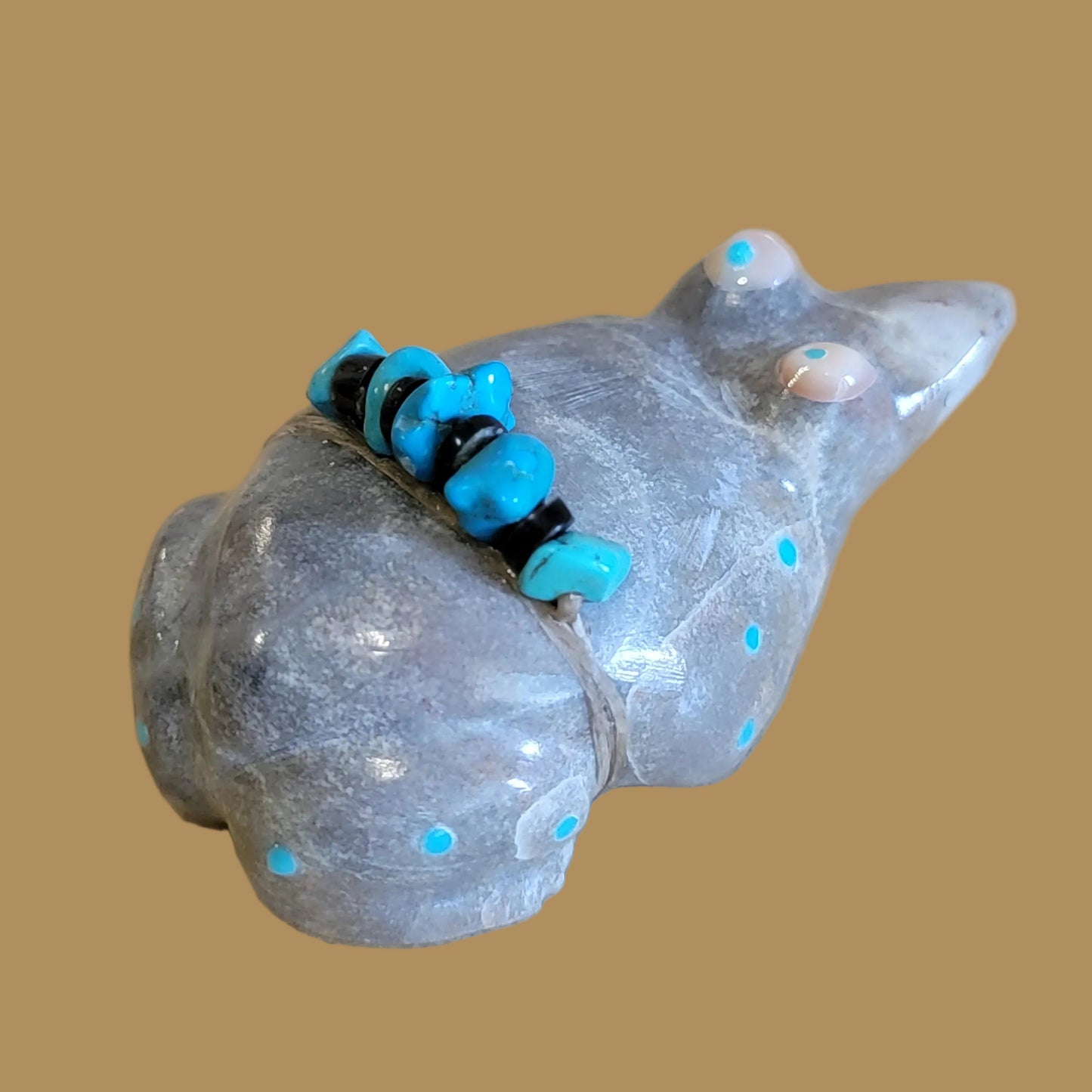 Bug Eyed Frog w/ Great Offering Zuni Fetish