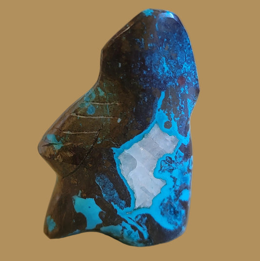 Chrysocolla Cardinal Zuni Fetish w/Crystal