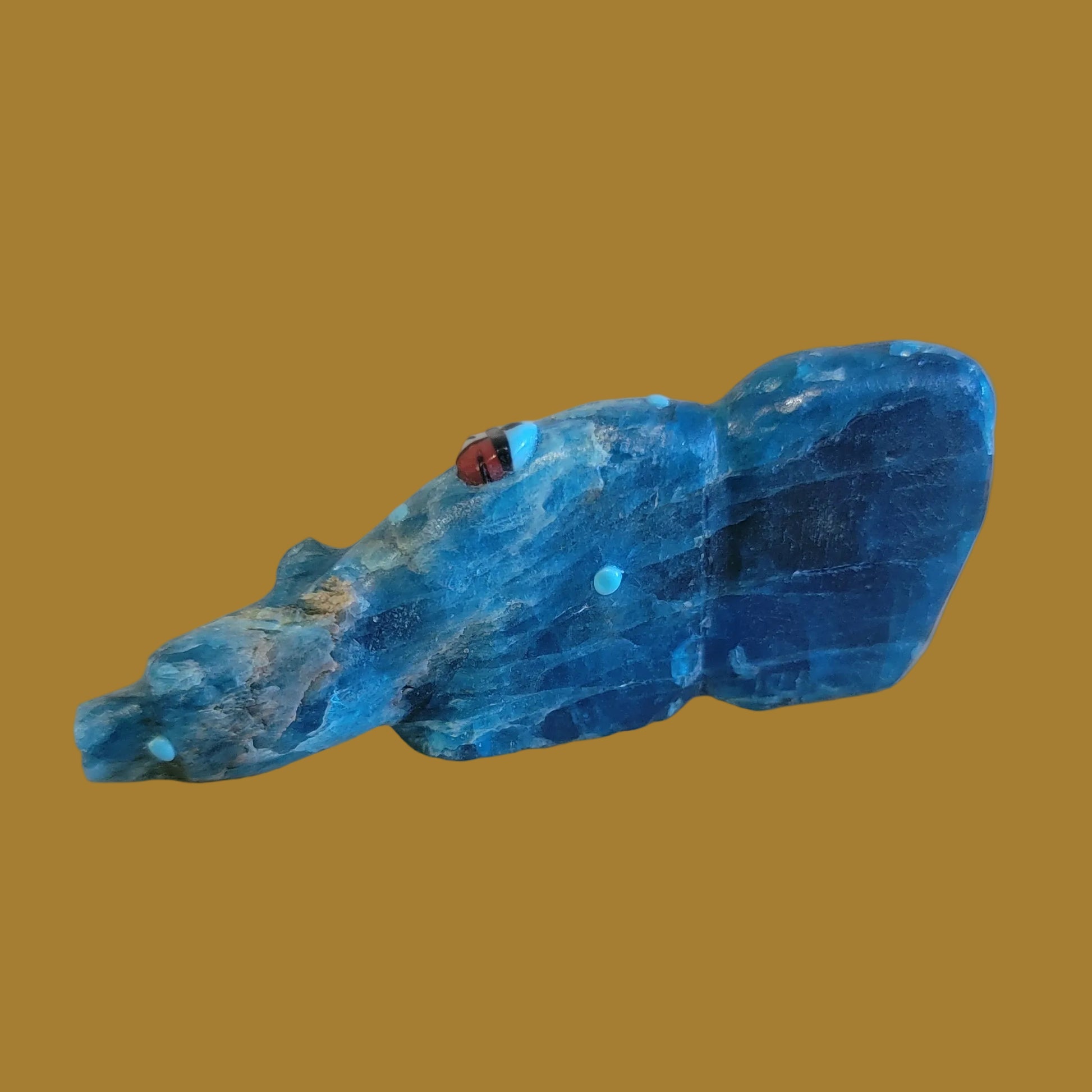Blue Optic Hunting Bear w/ Zuni Sun Zuni Fetish